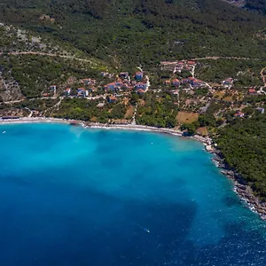 Gasthof And Yasmin, Miholascica